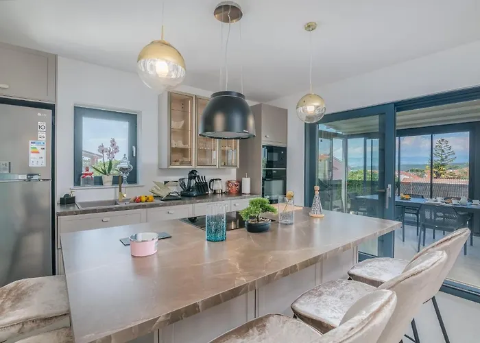 Tea Deluxe With Private Pool