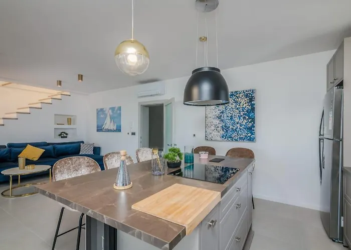 Tea Deluxe With Private Pool * Malinska