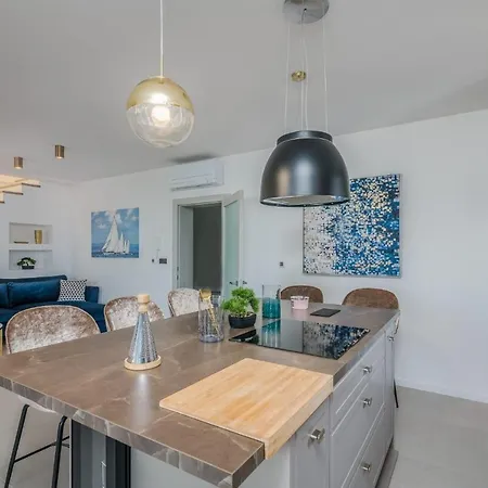 Tea Deluxe With Private Pool * Malinska