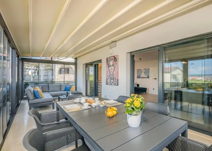 Tea Deluxe With Private Pool Malinska