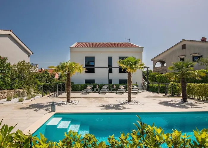 Apartman Tea Deluxe With Private Pool *