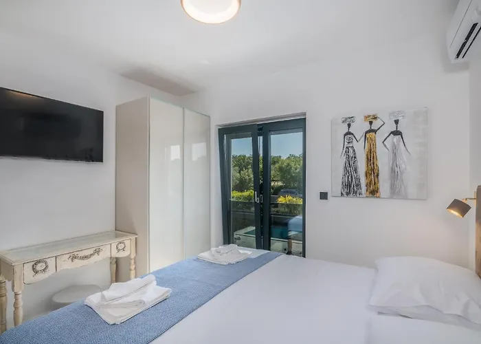 Apartman Tea Deluxe With Private Pool