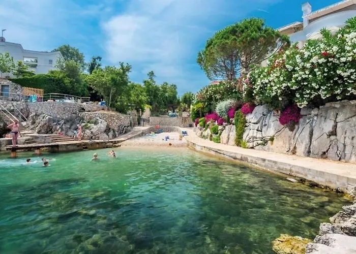 Apartman Tea Deluxe With Private Pool *