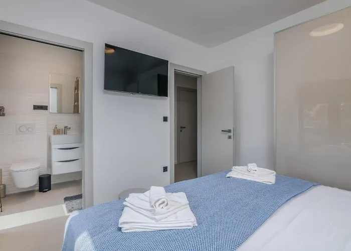 Apartman Tea Deluxe With Private Pool