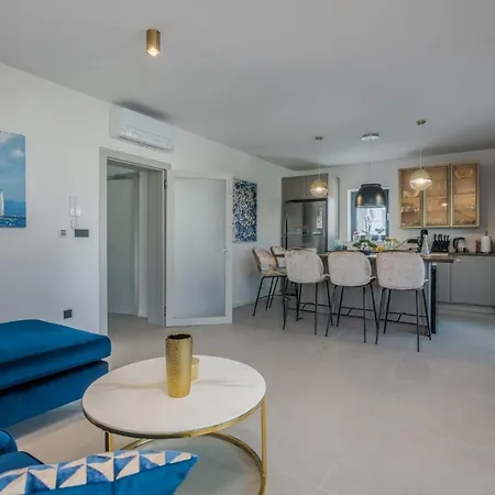 Tea Deluxe With Private Pool * Malinska